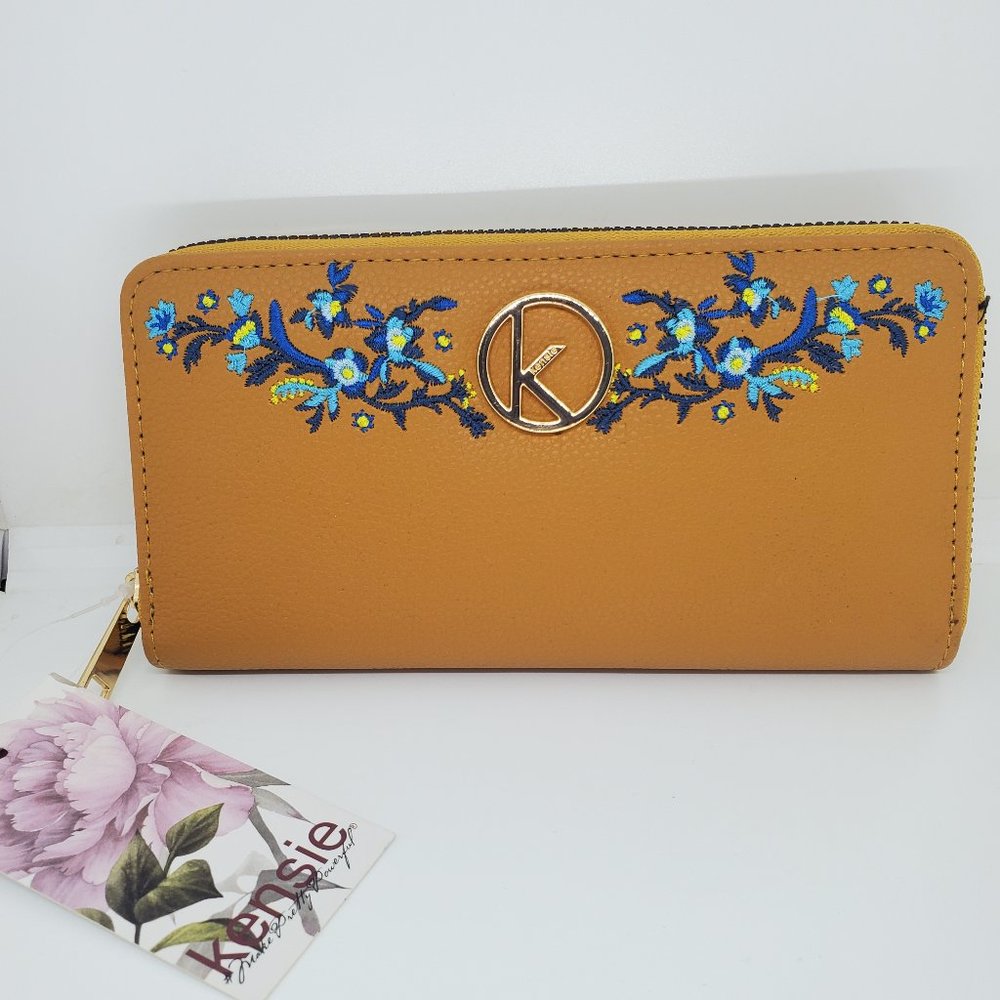 Kensie Brown Wallet with Blue Flowers New with Tags Fits your Phone